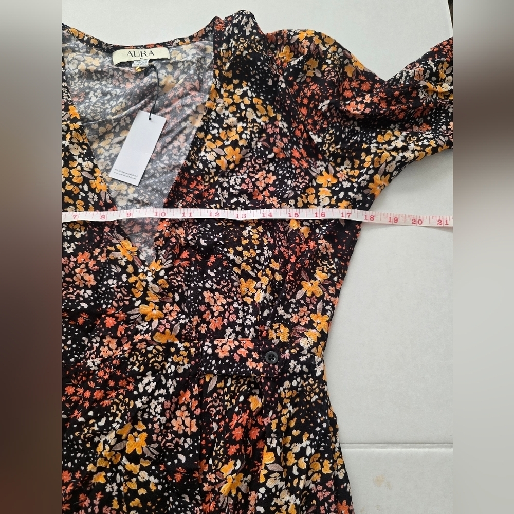 NWT Aura The Label Ember Print Wraping Mini Dress Size Medium - Picture 7 of 12